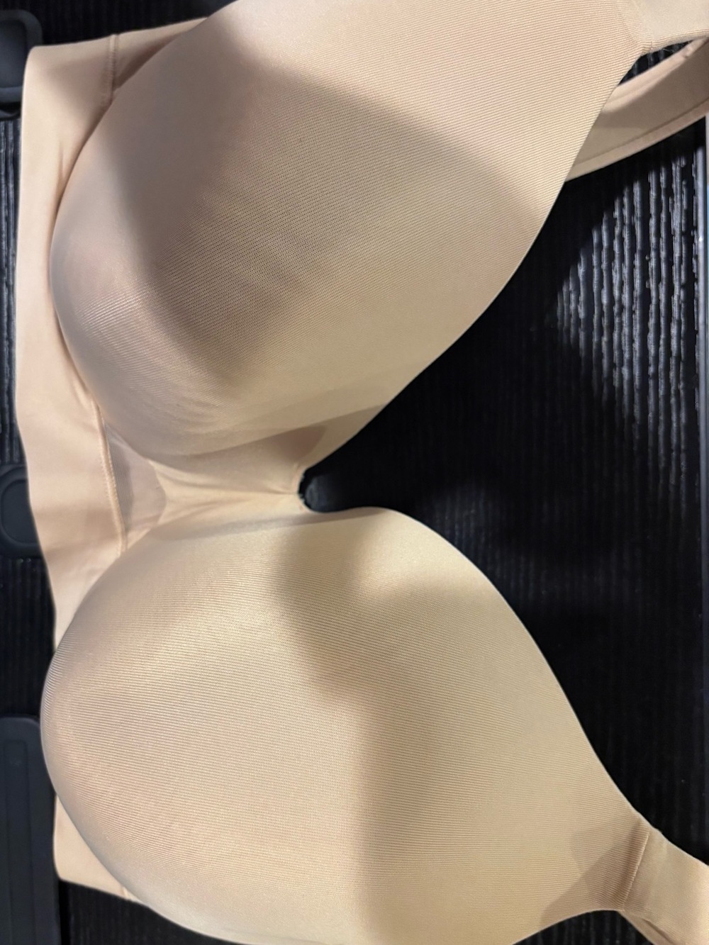 Cacique Smooth Full Coverage Bra in Nude lightly lined 36F - Picture 2 of 6